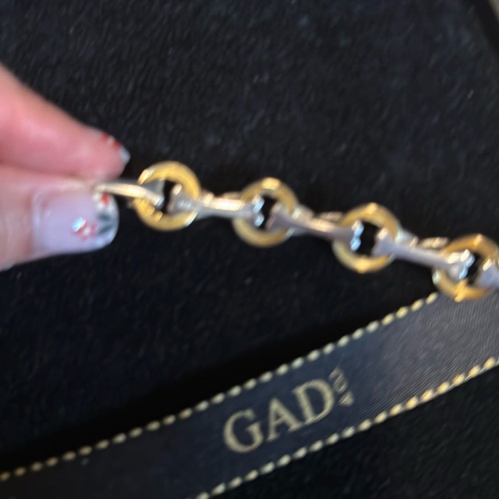 Tiffany & Co Gold and Silver Necklace Timeless Elegance - Picture 4 of 6